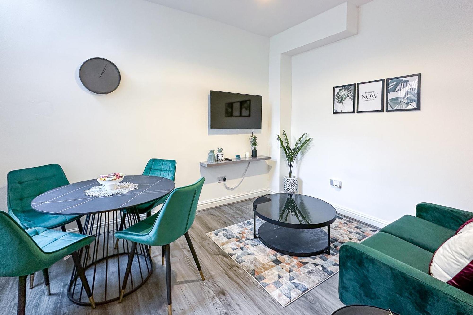 Ashfield Co-Living - Private Room Self-Cater Manchester Bagian luar foto